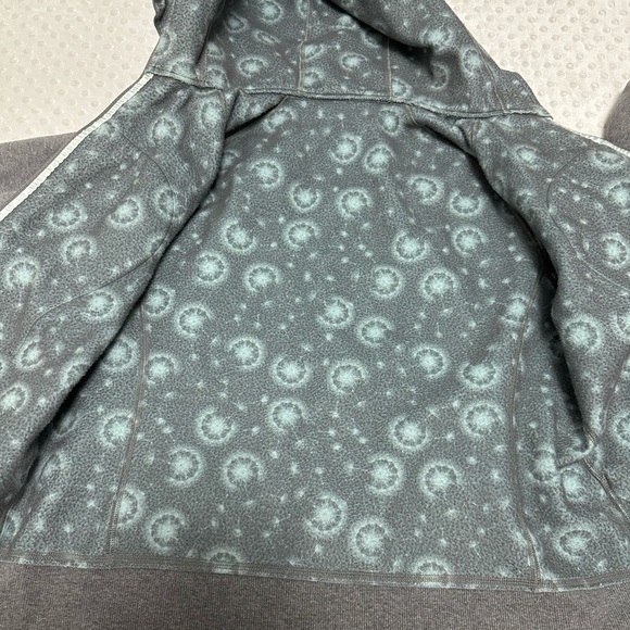 Lululemon Reversible Jacket - Picture 3 of 7